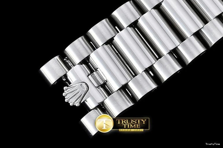 0413 RDD0207C – DayDate SunProtective 674